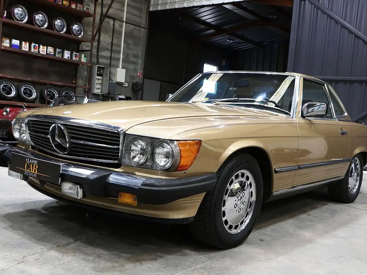 Mercedes-Benz SL 560 R107, foto 2