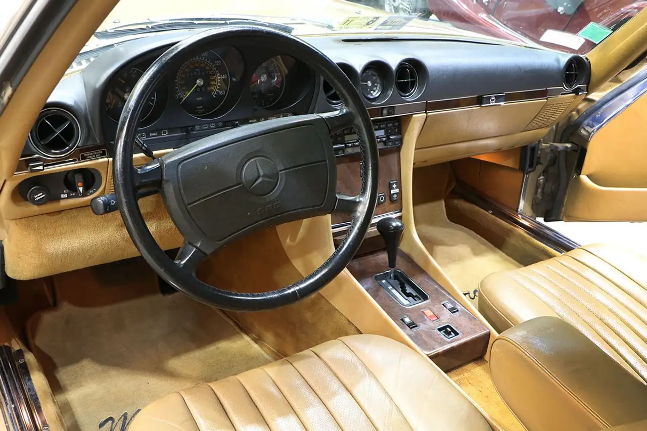 Mercedes-Benz SL 560 R107, foto 5