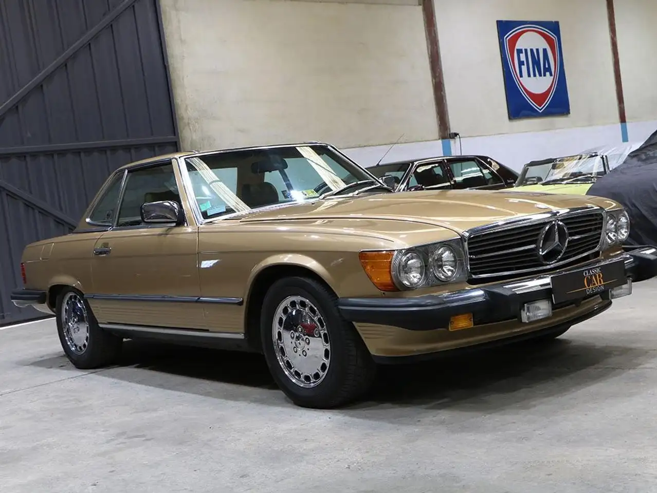 Mercedes-Benz SL 560 R107, foto 1