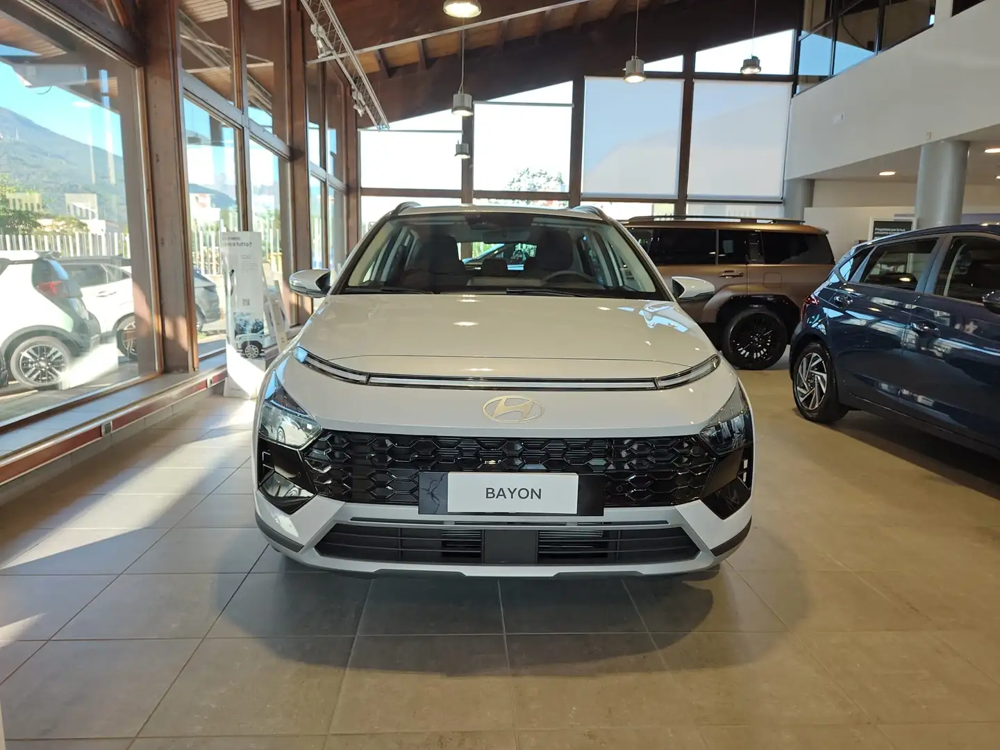 Hyundai BAYON 1.2 MPI 79CV XTech CON ROTTAMAZIONE Bianco - 2