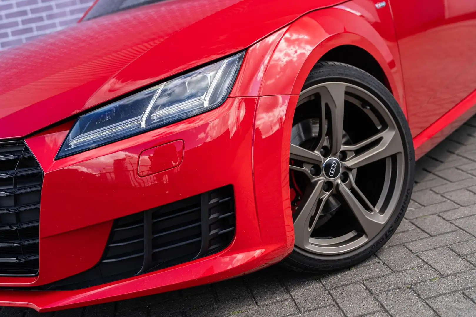 Audi TT 2.0 TFSI | S line | Virtual cockpit | 19 inch LM 5 Rood - 2