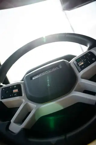 Land Rover Defender view 14