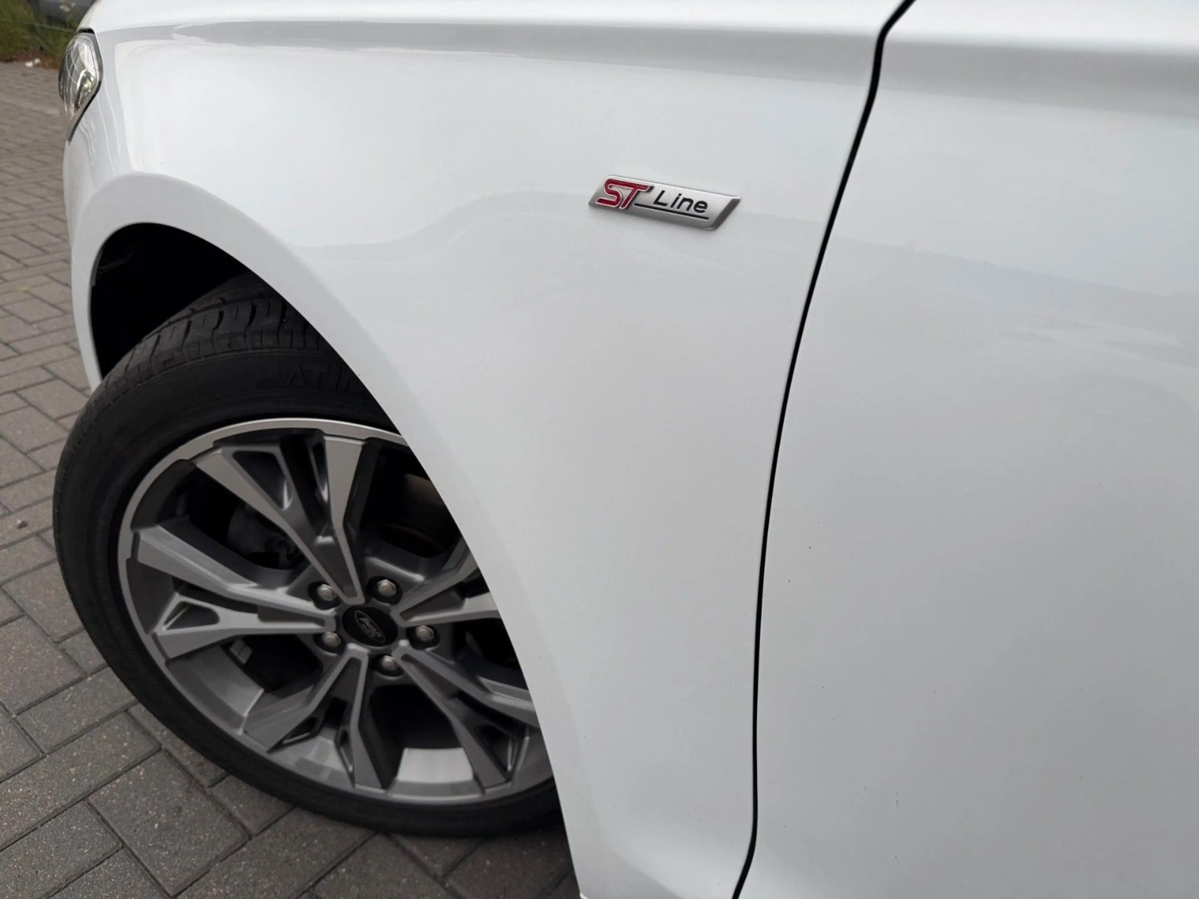 Ford Mondeo 2.0 TDCi Turnier ST-Line Aut. - VOLL!!! — photo 8