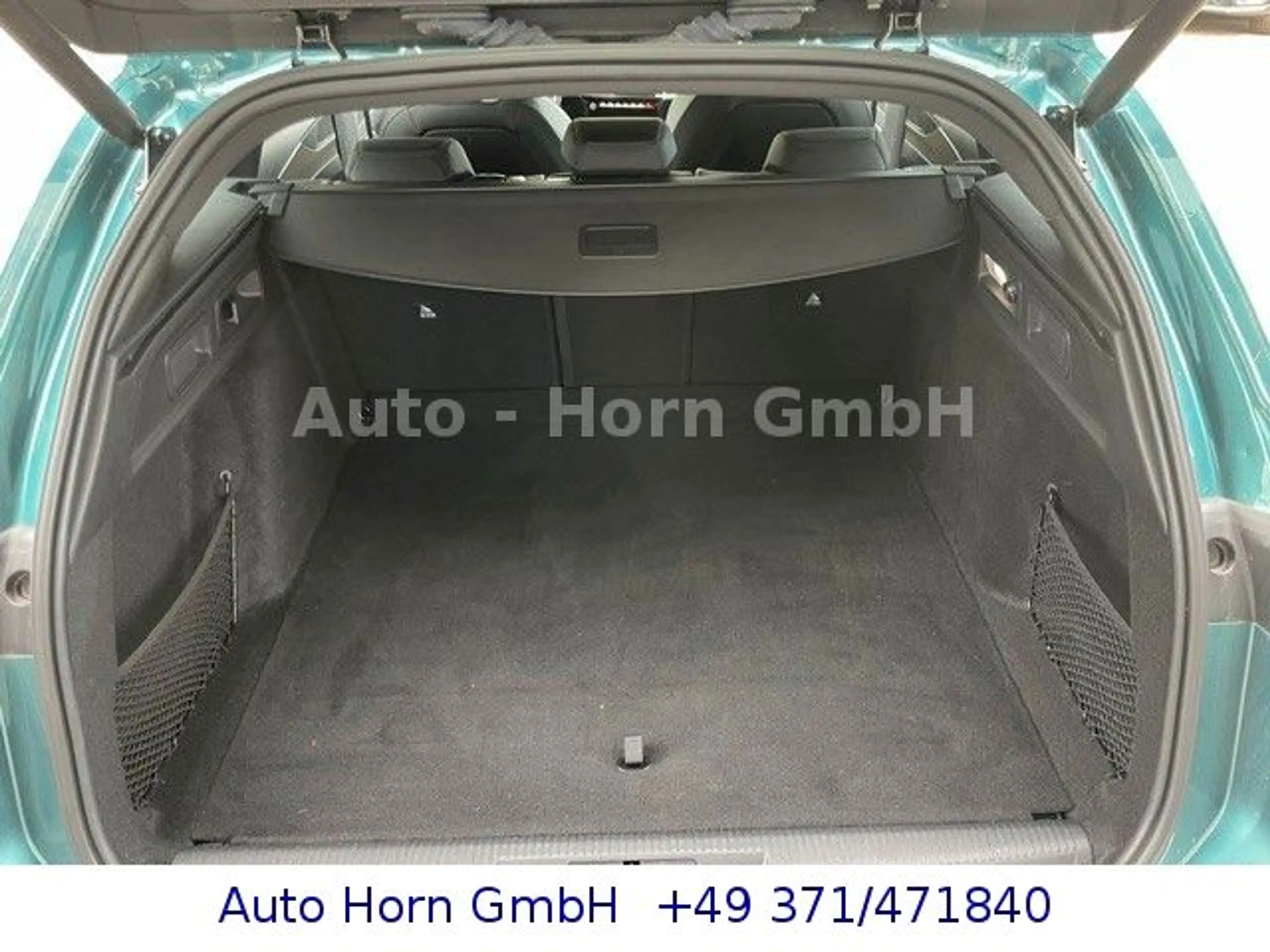 Peugeot 308 SW GT PureTech 130 EAT8 — photo 10