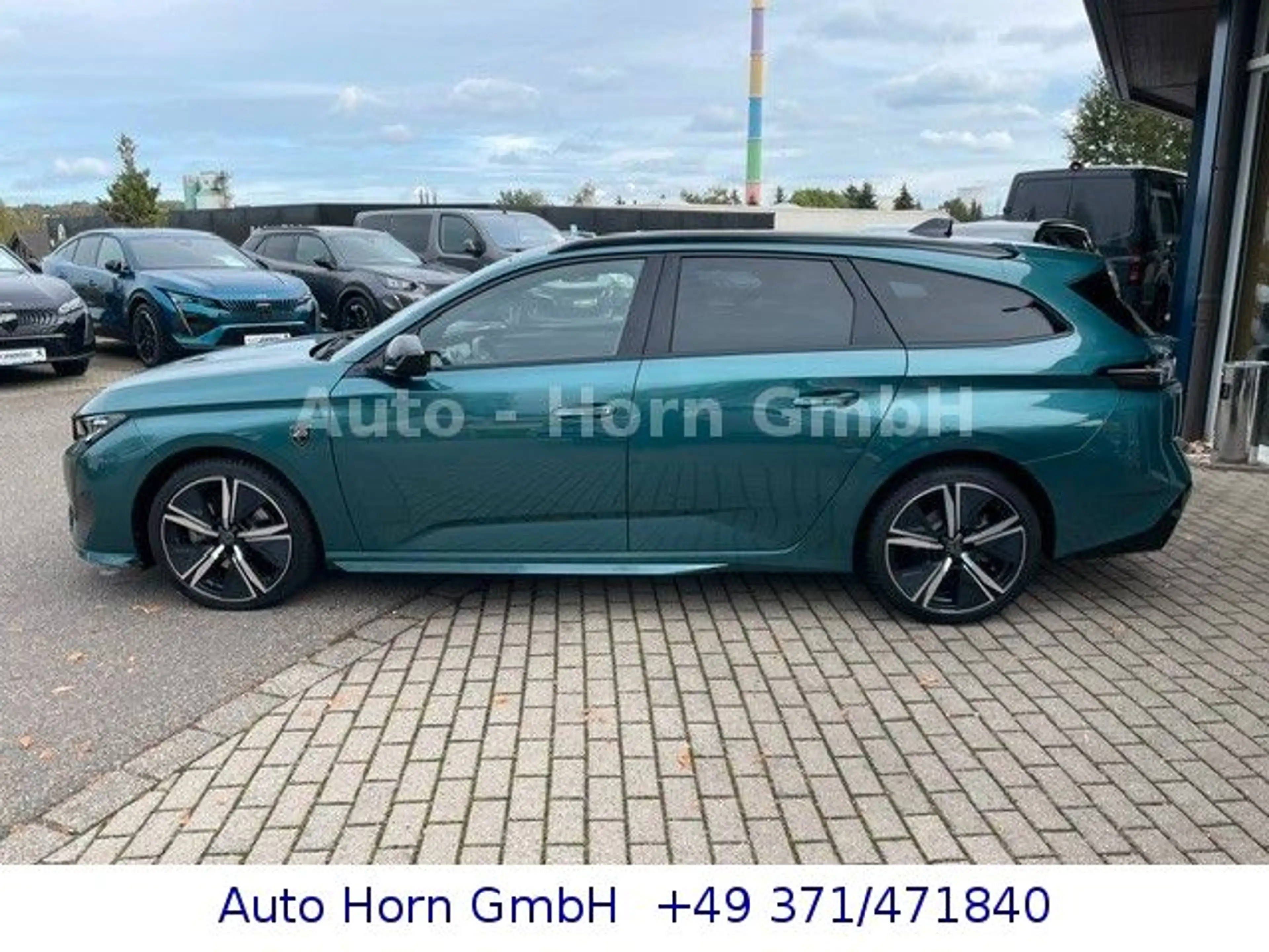 Peugeot 308 SW GT PureTech 130 EAT8 — photo 12