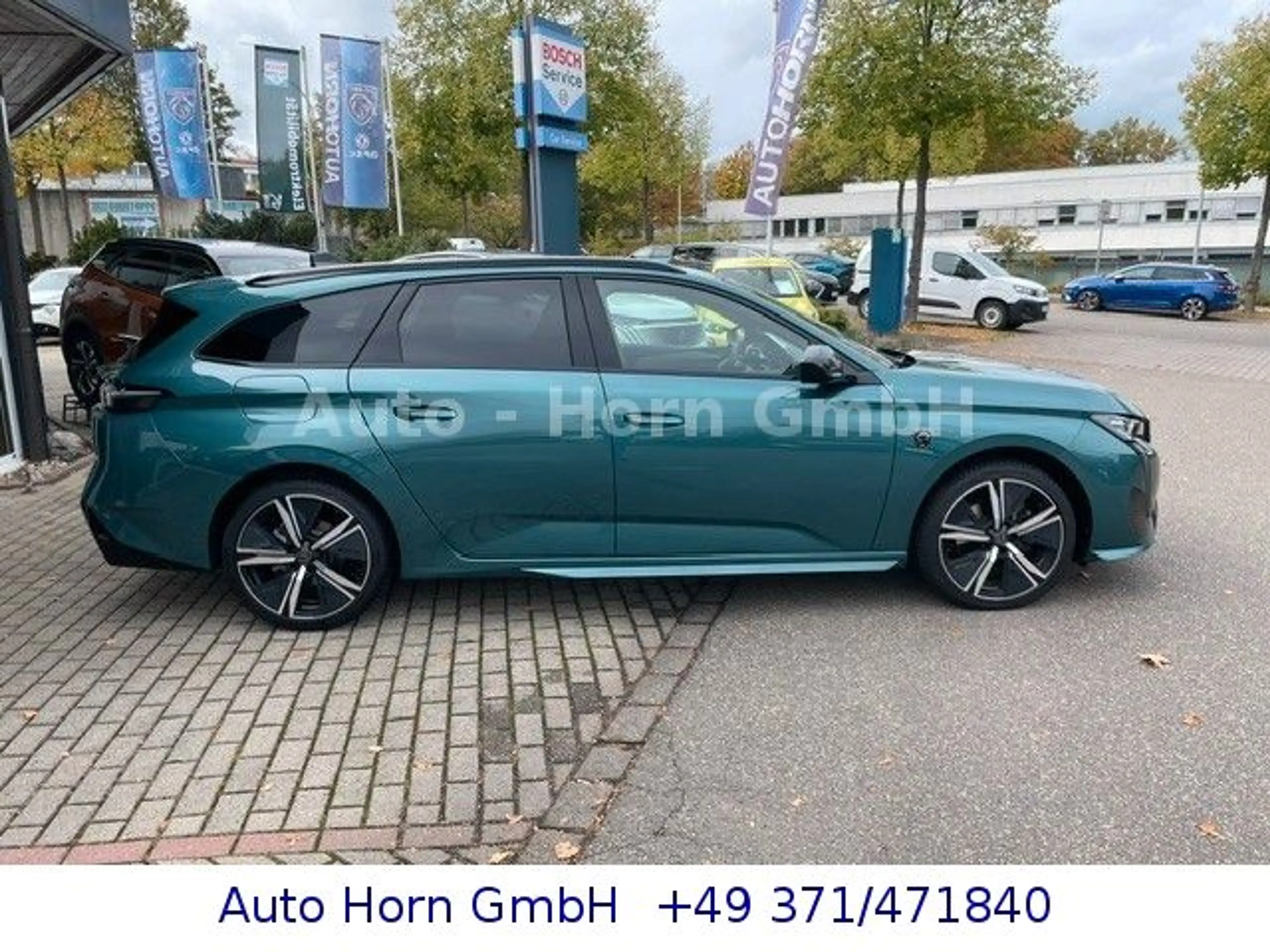 Peugeot 308 SW GT PureTech 130 EAT8 — photo 5