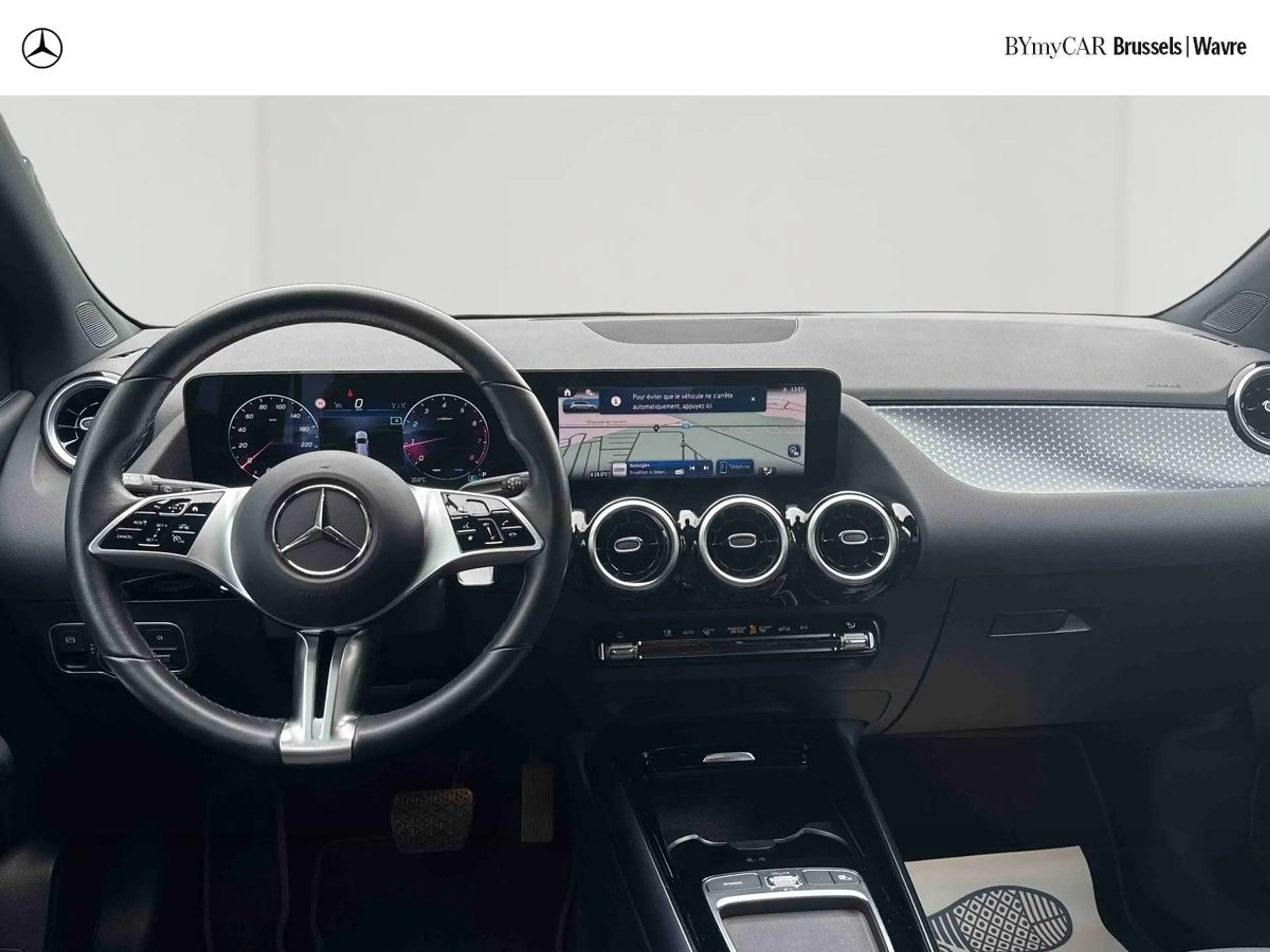 Mercedes-Benz B 180 B Luxury Line — photo 10