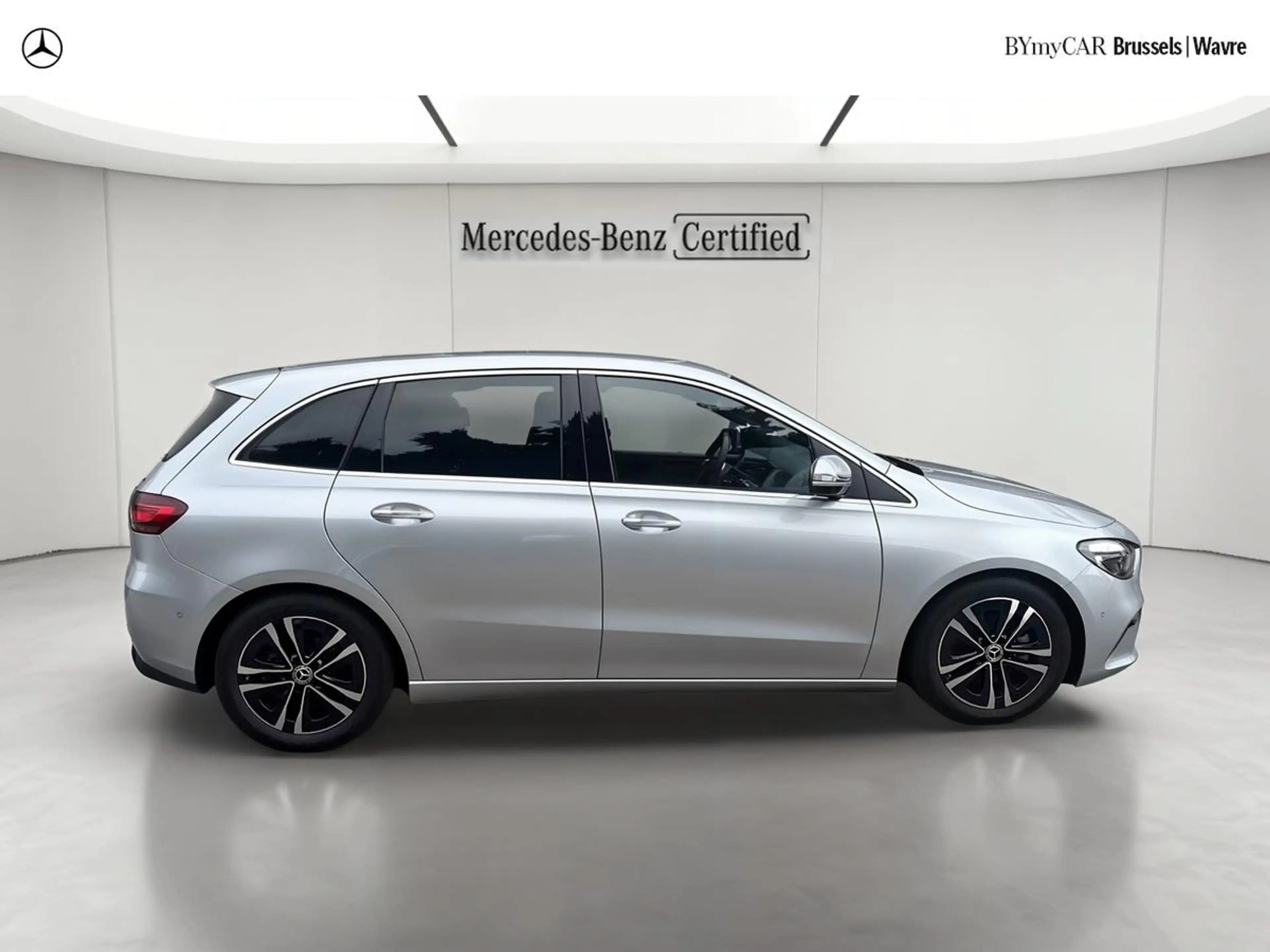 Mercedes-Benz B 180 B Luxury Line — photo 5