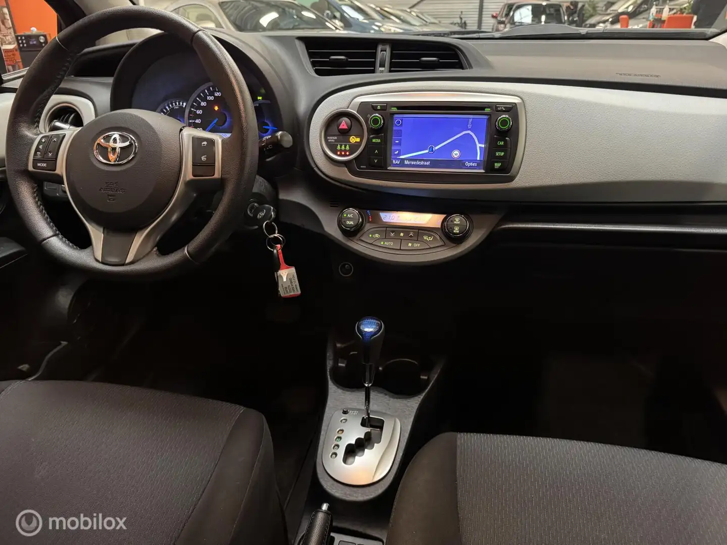Toyota Yaris 1.5 Full Hybrid Aspiration Navi|Camera|Cruise Rouge - 2