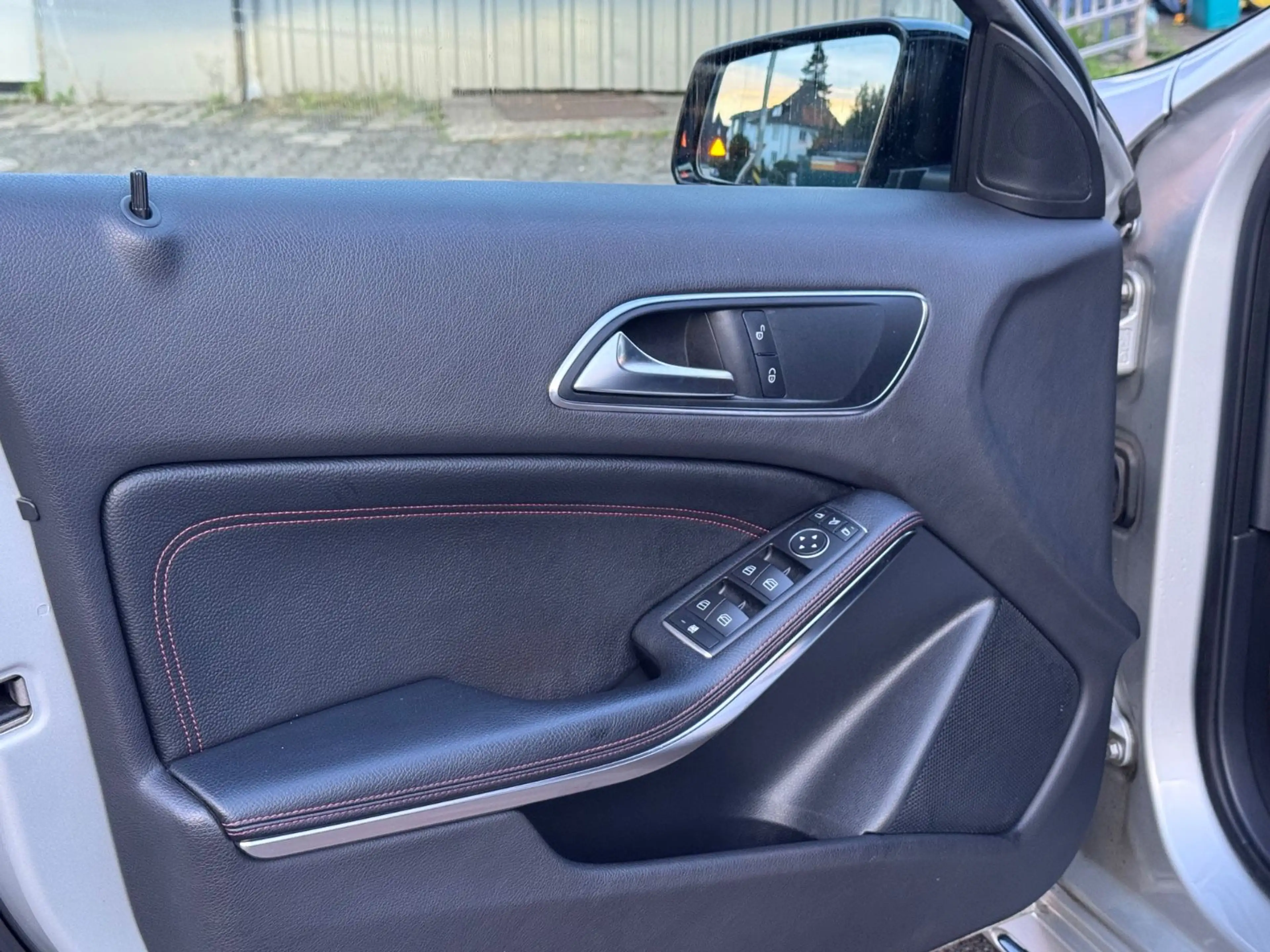 Mercedes-Benz A 200 A A 200 BlueEfficiency AMG Sport — photo 10