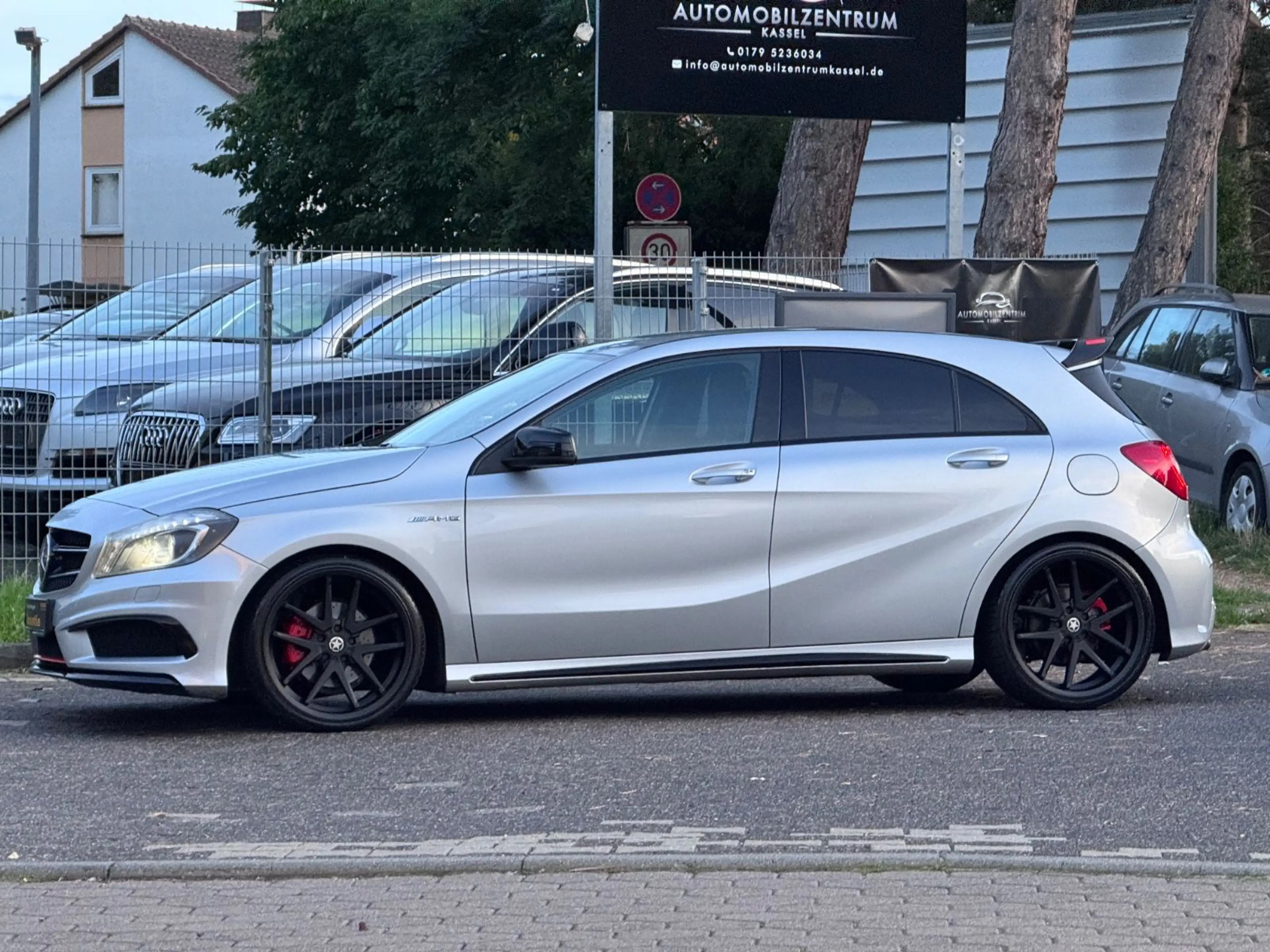Mercedes-Benz A 200 A A 200 BlueEfficiency AMG Sport — photo 2