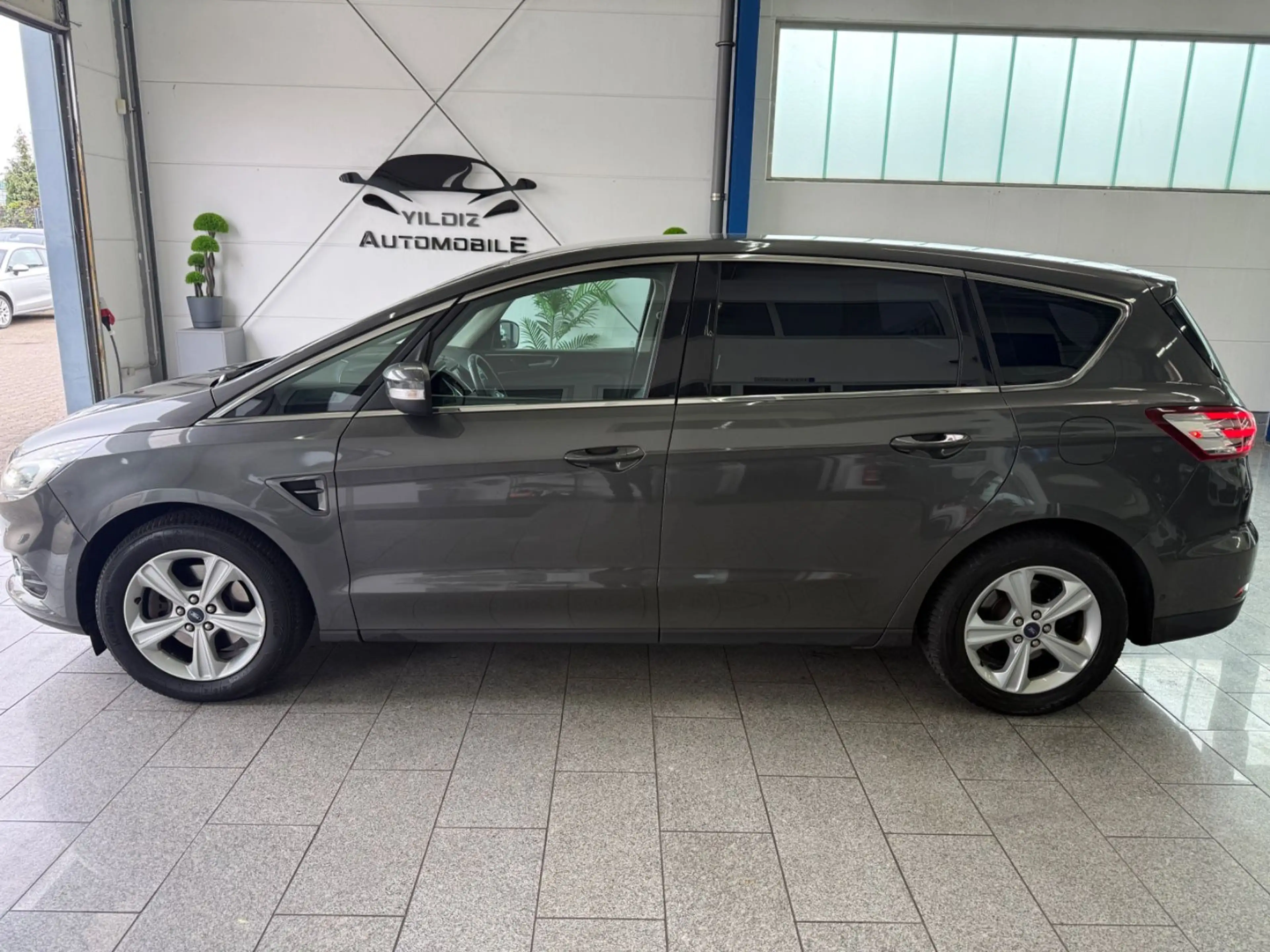Ford S-Max 2.0 TDCI*7-SITZ*TITAN*AUT*ACC*LED*NAV*MMRY — photo 9