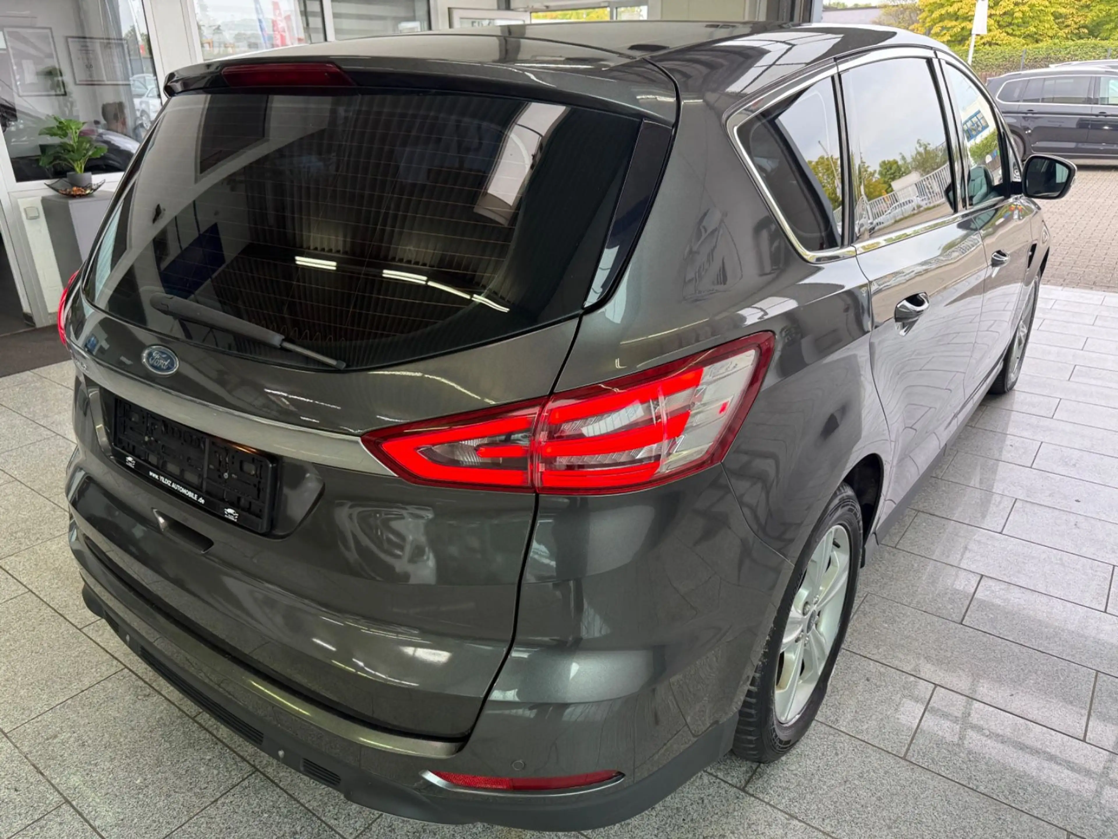 Ford S-Max 2.0 TDCI*7-SITZ*TITAN*AUT*ACC*LED*NAV*MMRY — photo 6