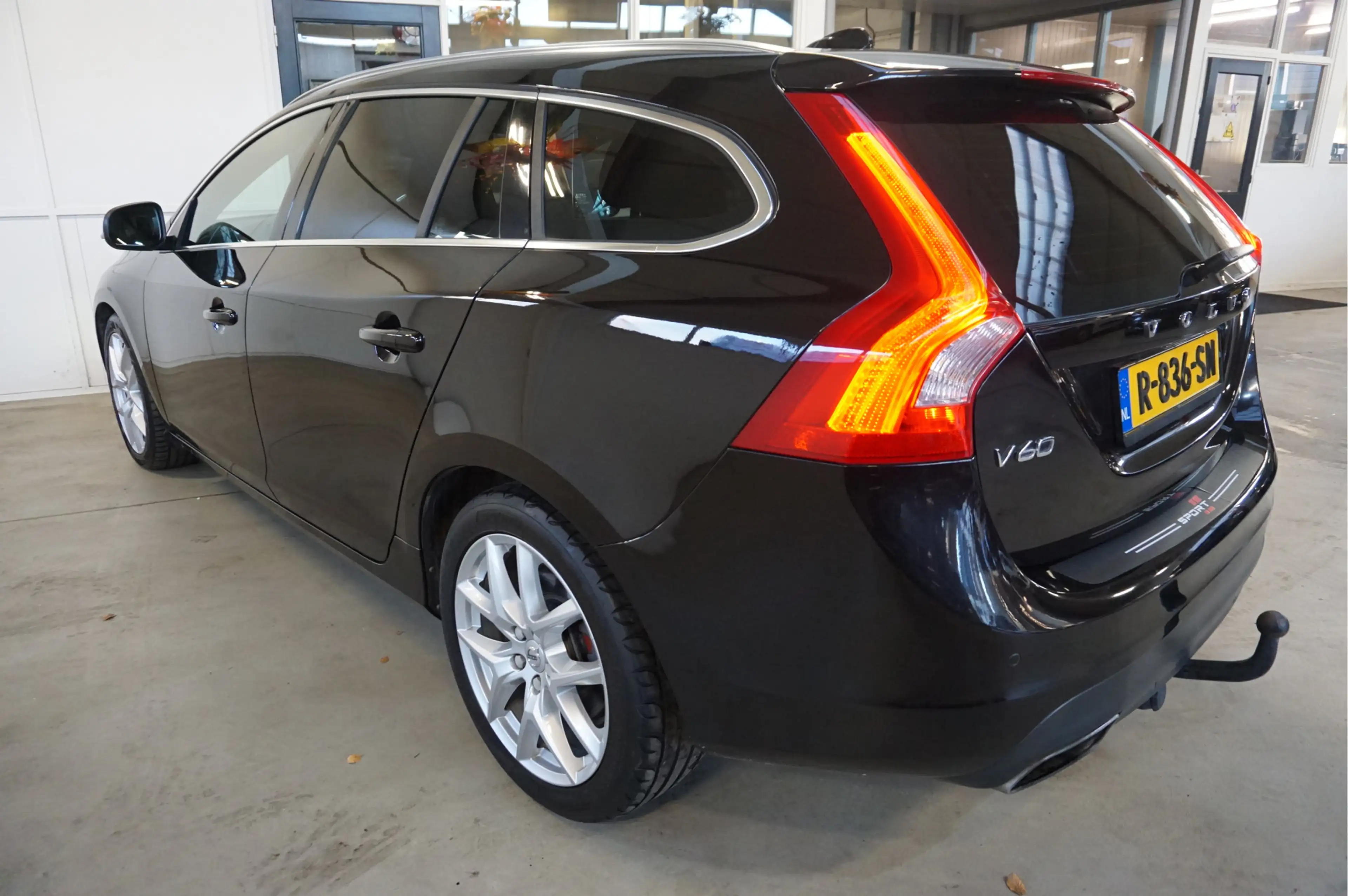 Volvo V60 2.0 T5 Ocean Race 245Pk Schuifdak Trekhaak Leer — photo 8