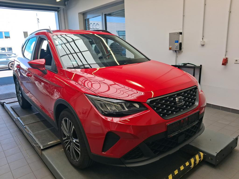 SEAT Arona 1.0 TSI Style Edition SHZ FACEL. LED — photo 2