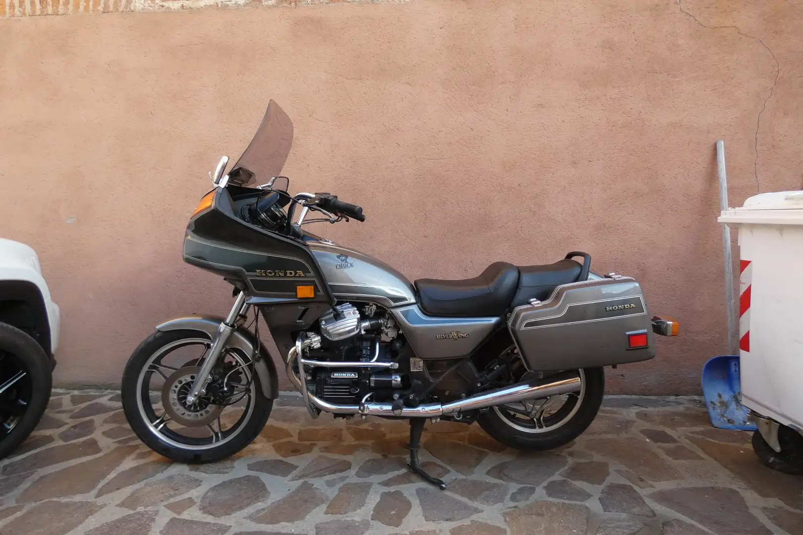 Honda Silver Wing gl 650 silverwing Gris - 1