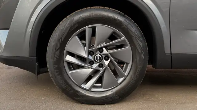 Nissan Qashqai view 5