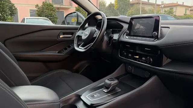 Nissan Qashqai view 22