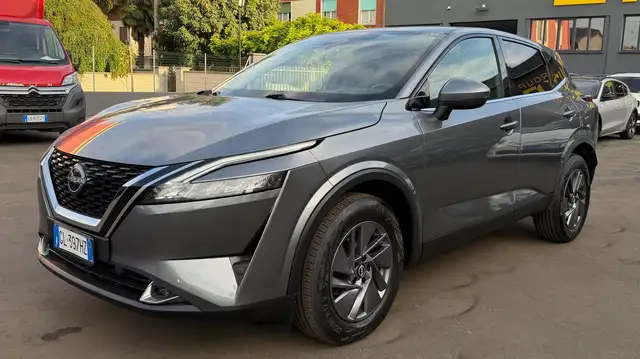 Nissan Qashqai view 3