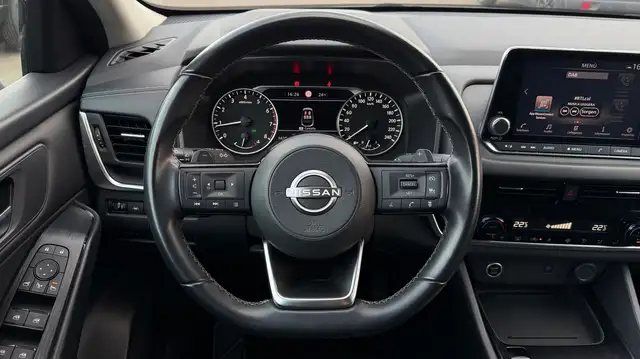Nissan Qashqai view 18