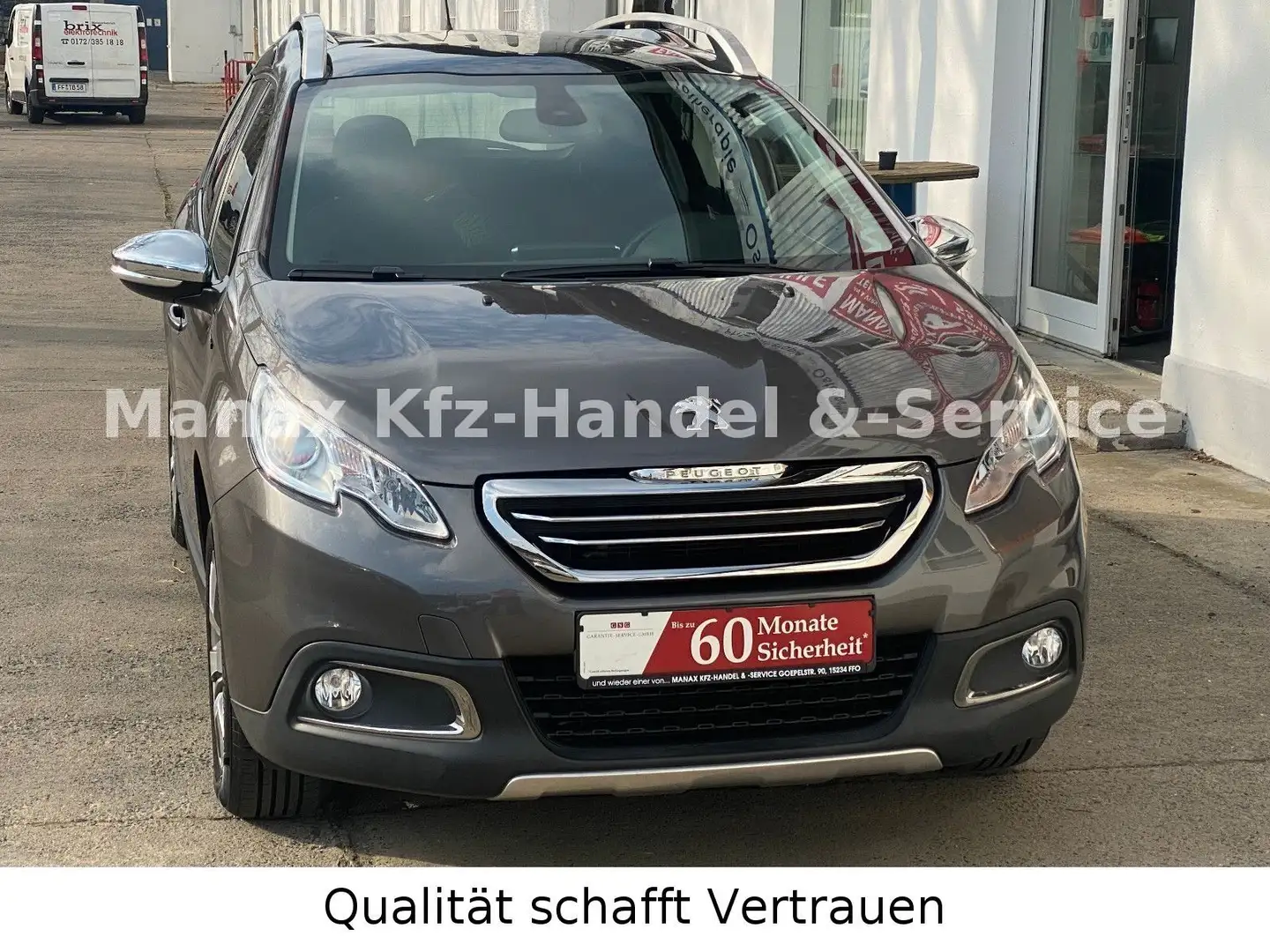 Peugeot 2008 Panoramadach,Sitzheizung,Tempomat Grau - 2