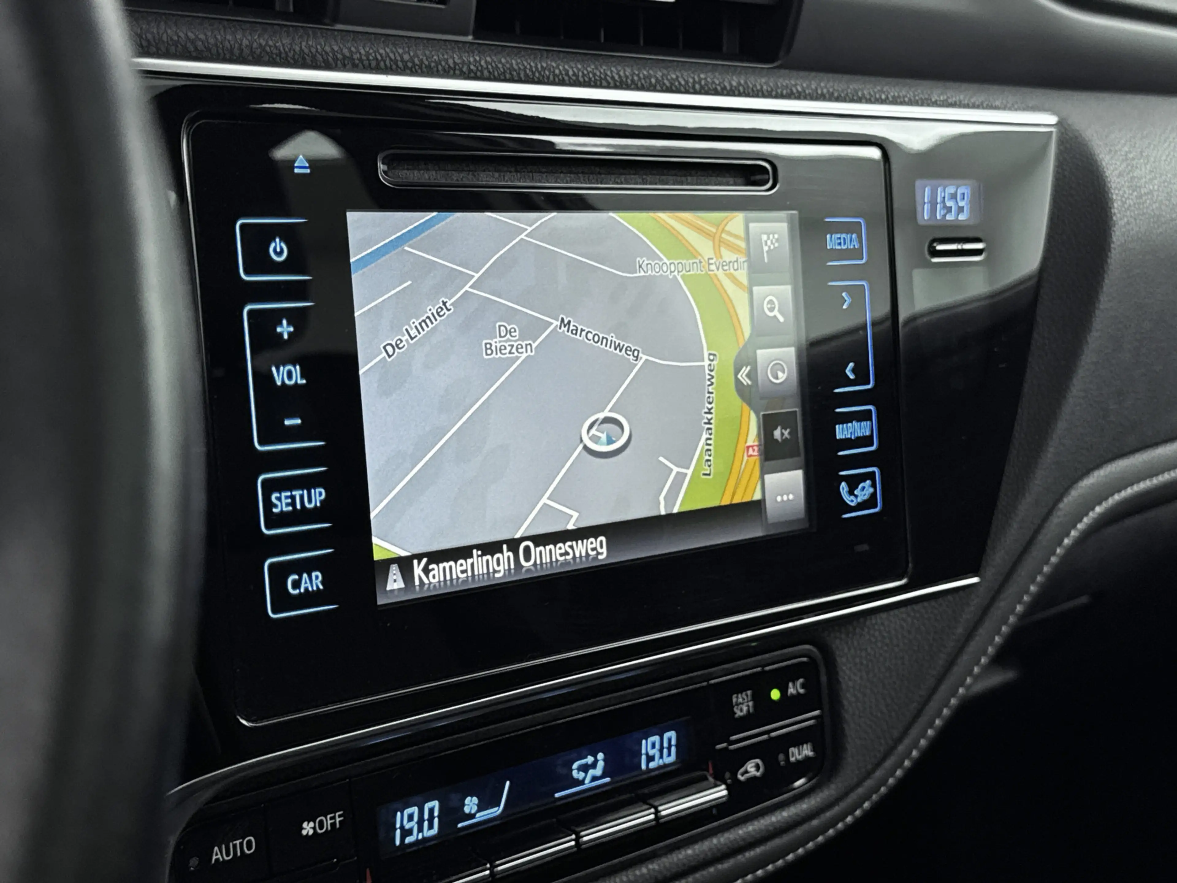 Toyota Auris Touring Sports 1.8 Hybrid Lease pro | Navigatie | — photo 8