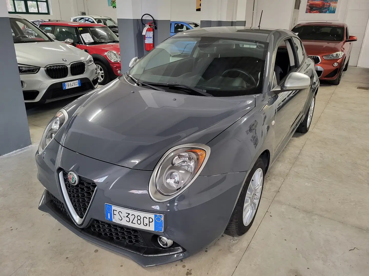 Alfa Romeo MiTo 1.4 Urban 78cv PREZZO REALE! GARANZIA 12 MESI! Gris - 1