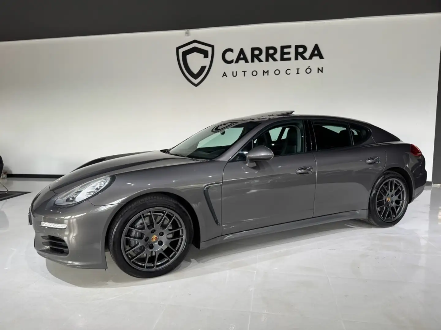 Porsche Panamera Diesel Tiptronic 300 Gris - 2