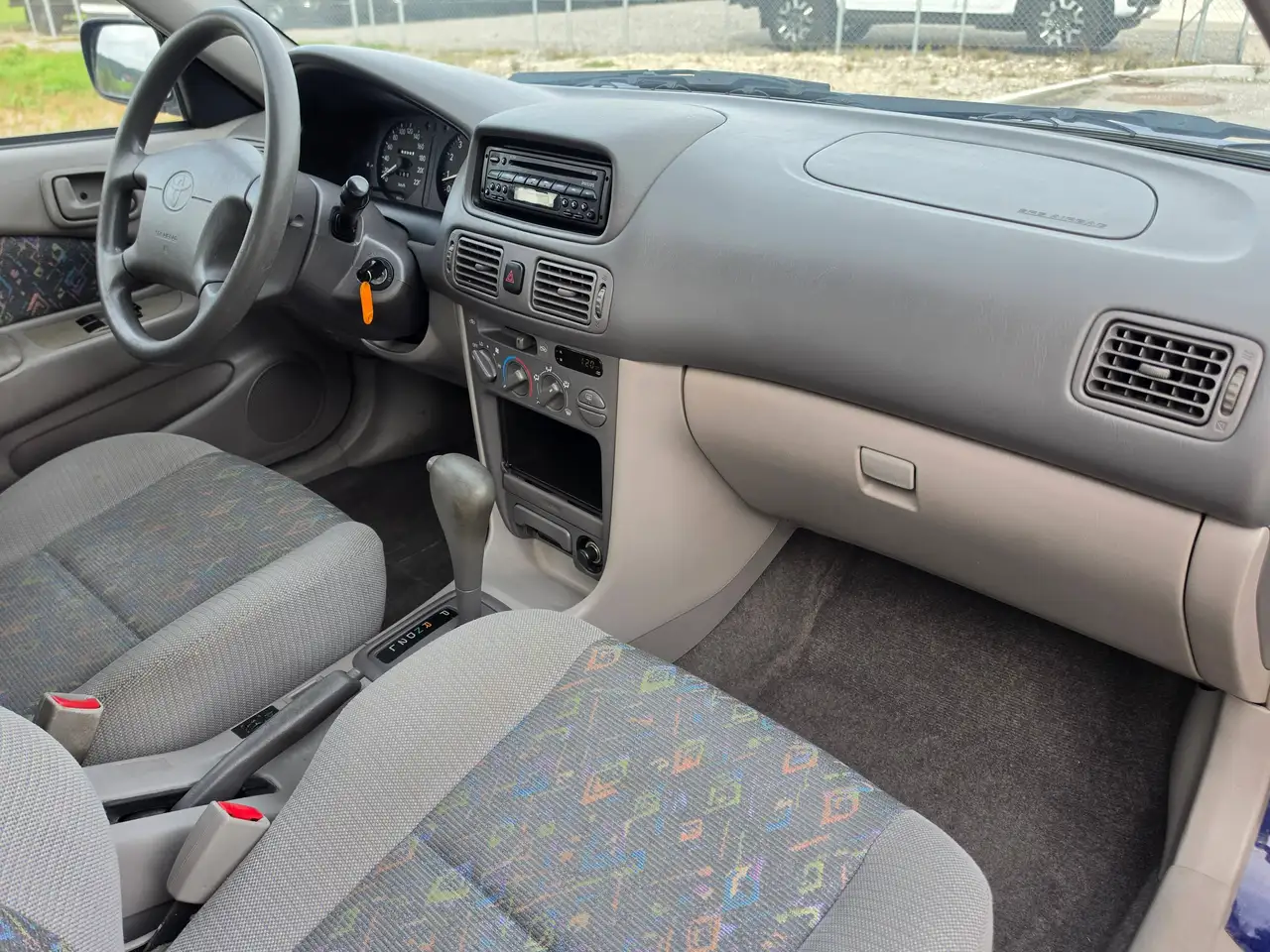 Toyota Corolla 1,4i Linea Terra Plus Automatik – Bild 15