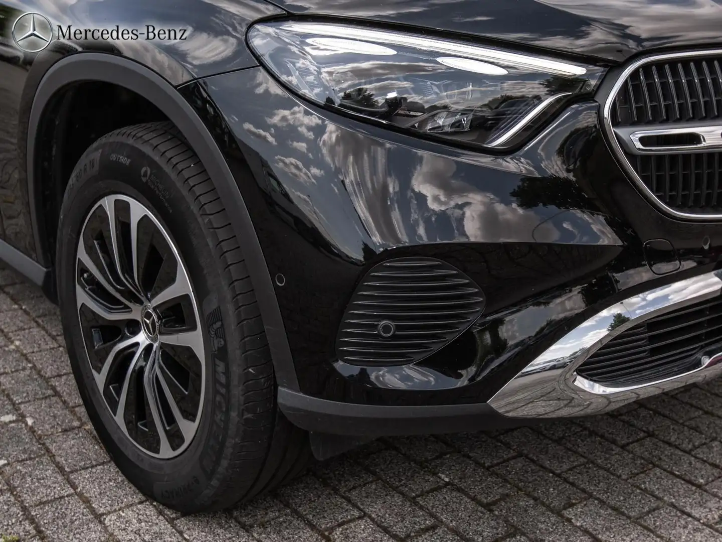Mercedes-Benz GLC 220 d 4M AVANTGARDE MBUX+360°+DIG-LED+18 Чорний - 2