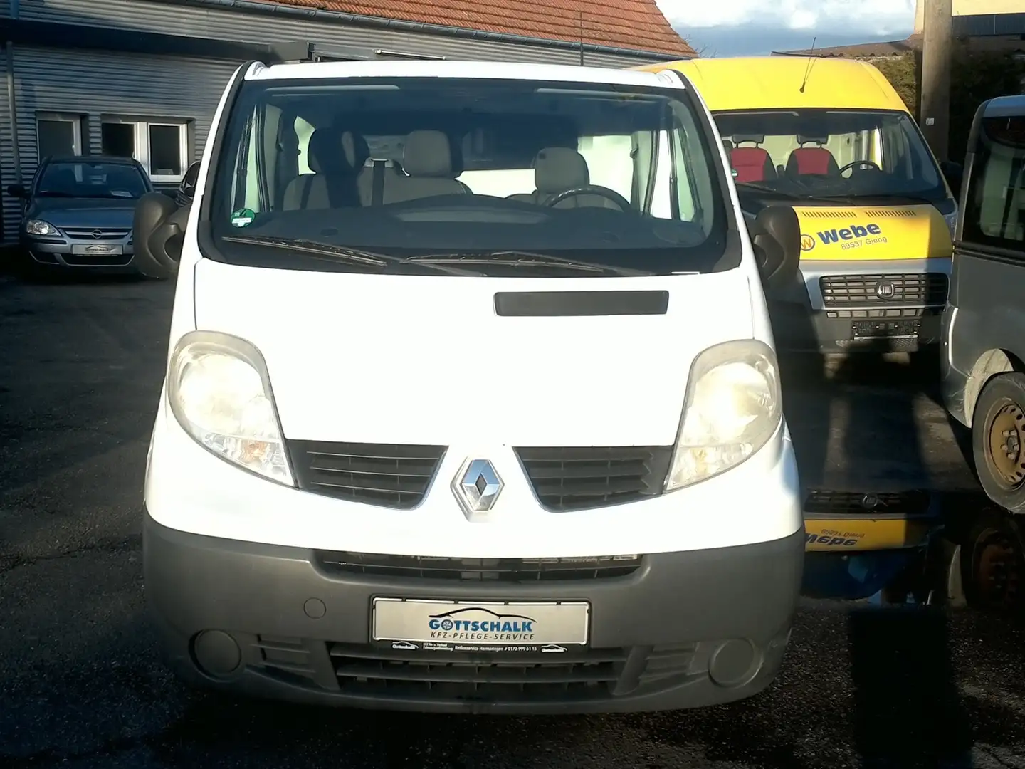Renault Trafic 2.0 dCi 115 FAP L2H1 Weiß - 1