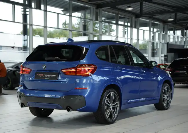 BMW X1 view 8