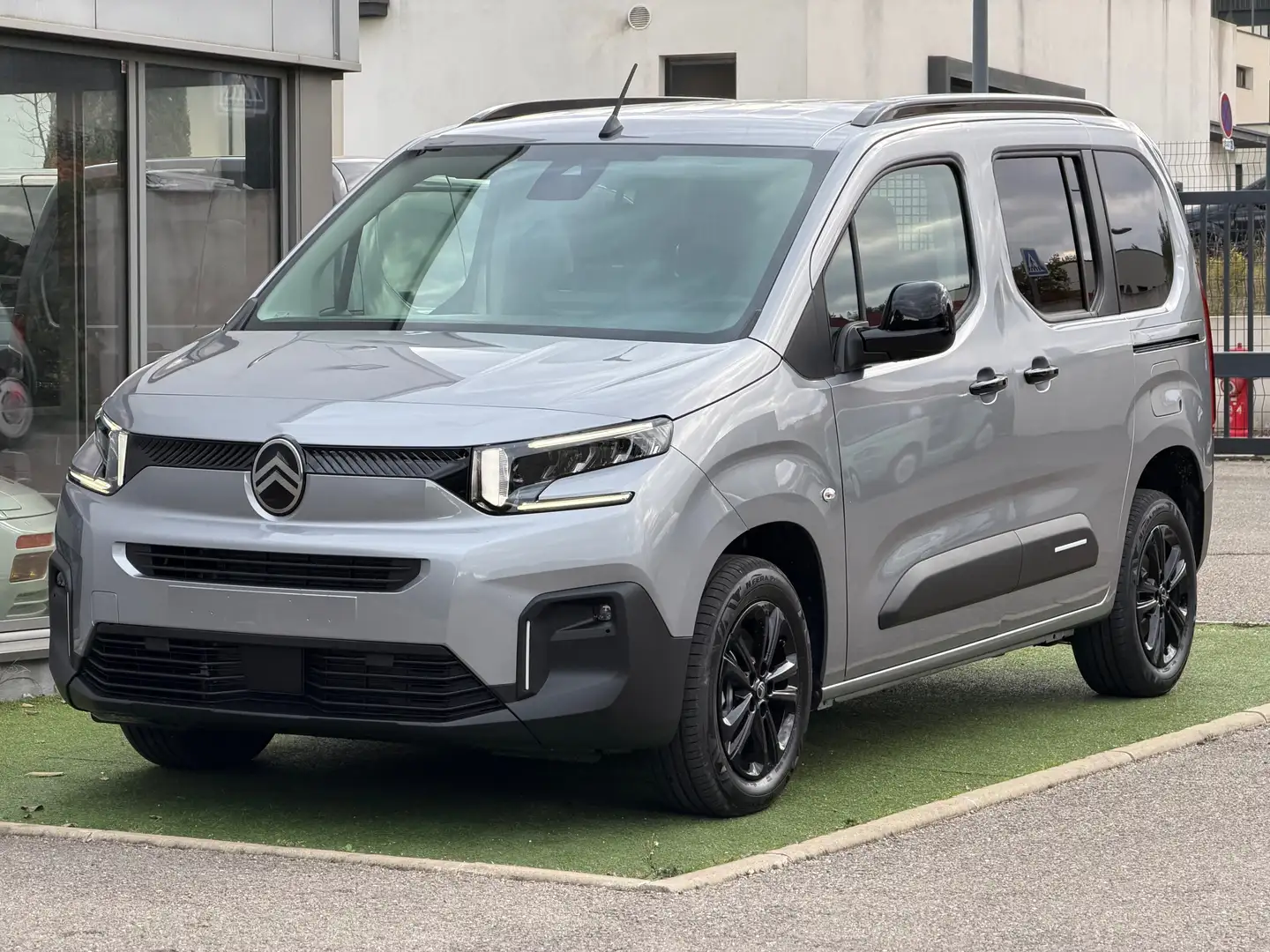 Citroen Berlingo Taille M N1 BlueHDi 130ch S&S EAT8 Plus TVA Argent - 1