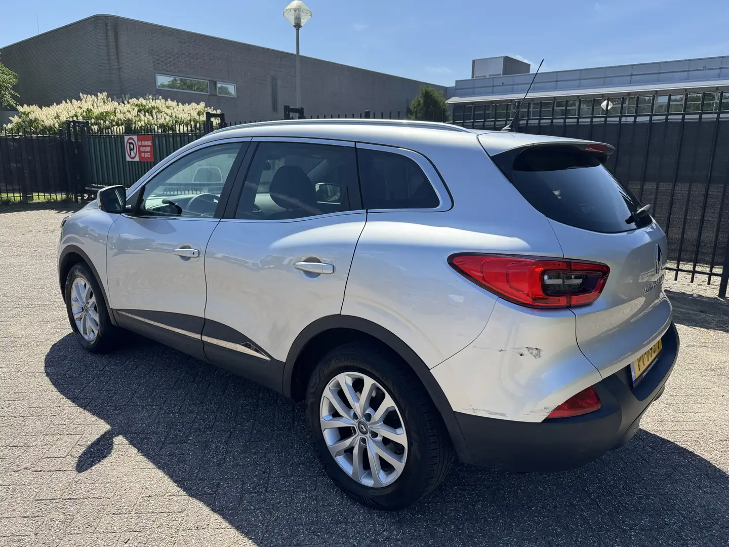 Renault Kadjar 1.2 TCe 131 PK Intens Navi/Clima/Camera/Cruise Grijs - 2
