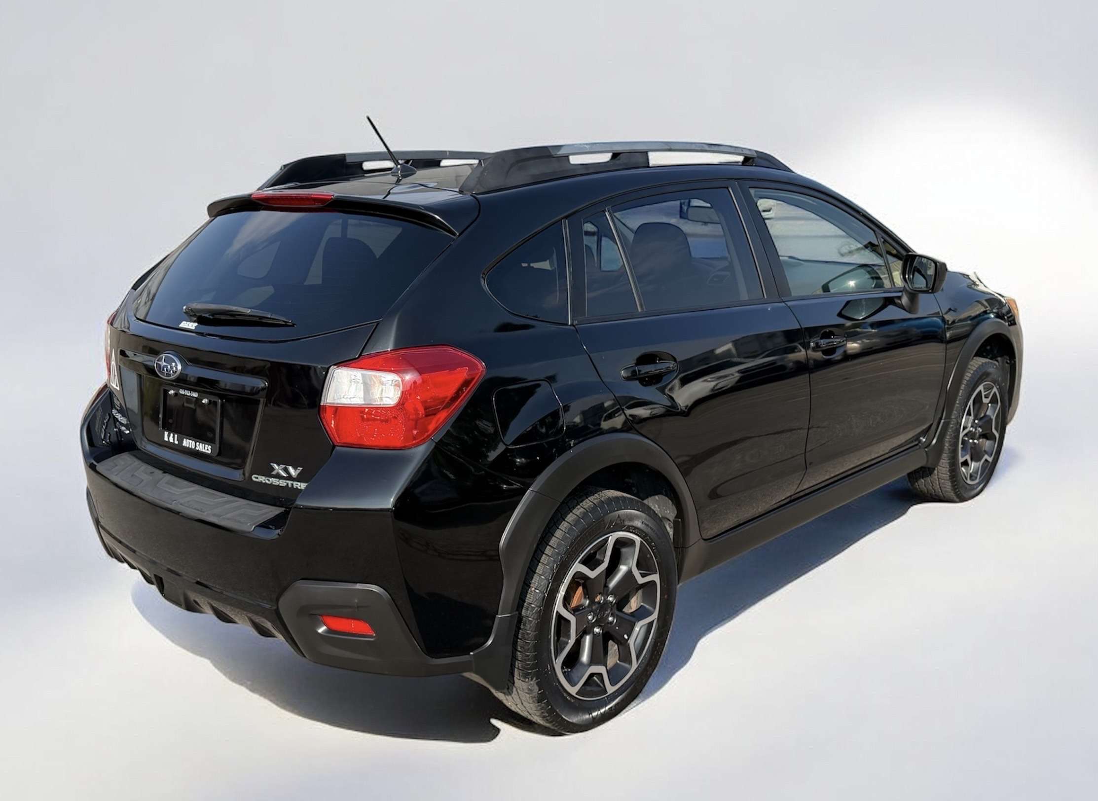 2015 Subaru XV 2.0i ~ MANUAL ~ NO ACCIDENTS ~ CERTIFIED — снимка 1