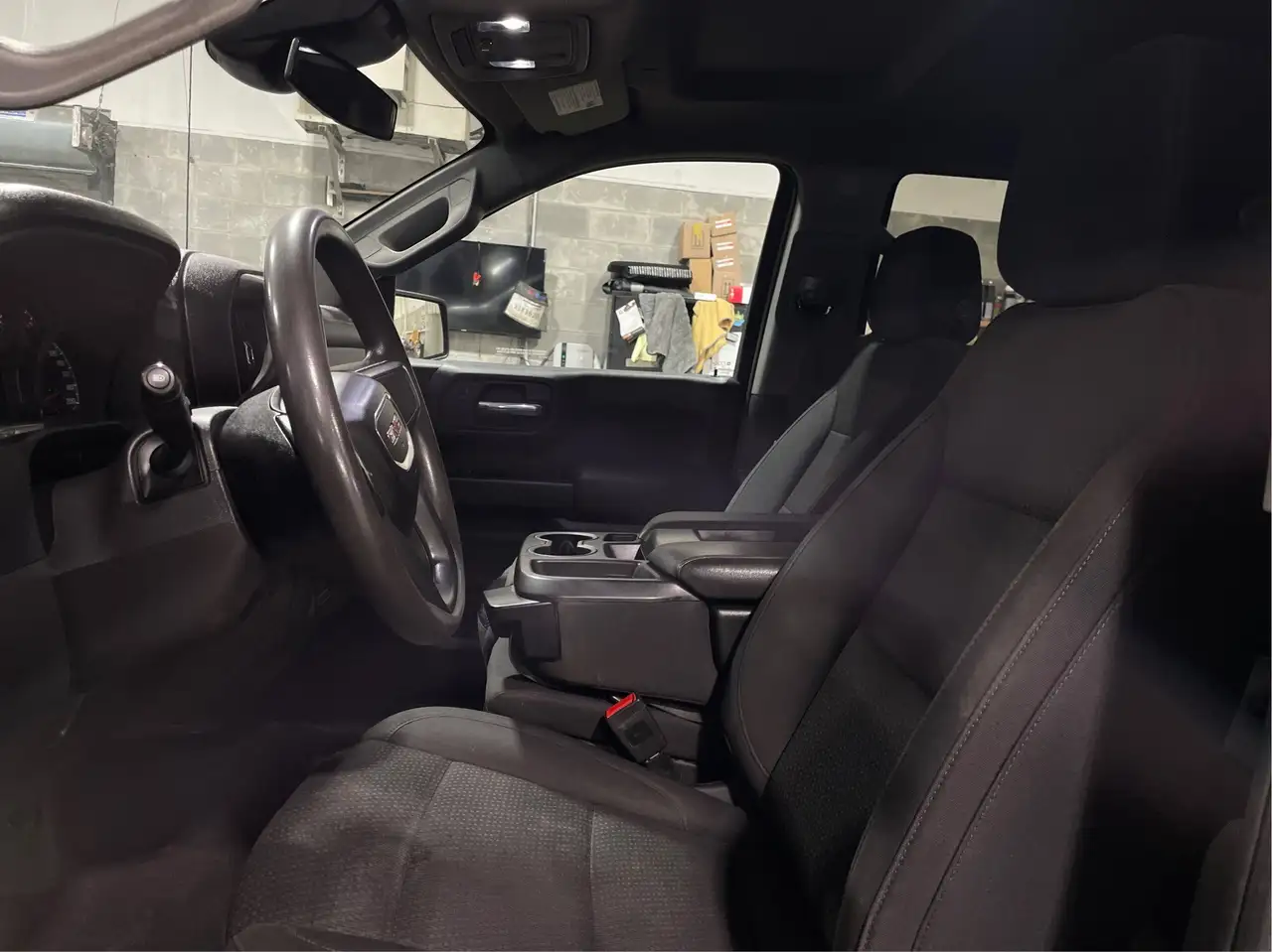 GMC Sierra 1500 снимка GMC Sierra 1500