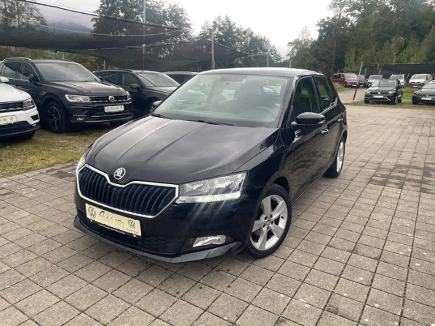 Skoda Fabia 1.0 MPI Cool Plus*Klima*SHZ*PDC*LM-Felgen*ZV*DAB+ Schwarz - 2