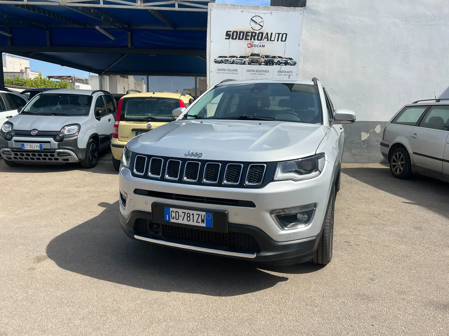Jeep Compass Compass 1.6 mjt 120cv LIMITED Grau - 1
