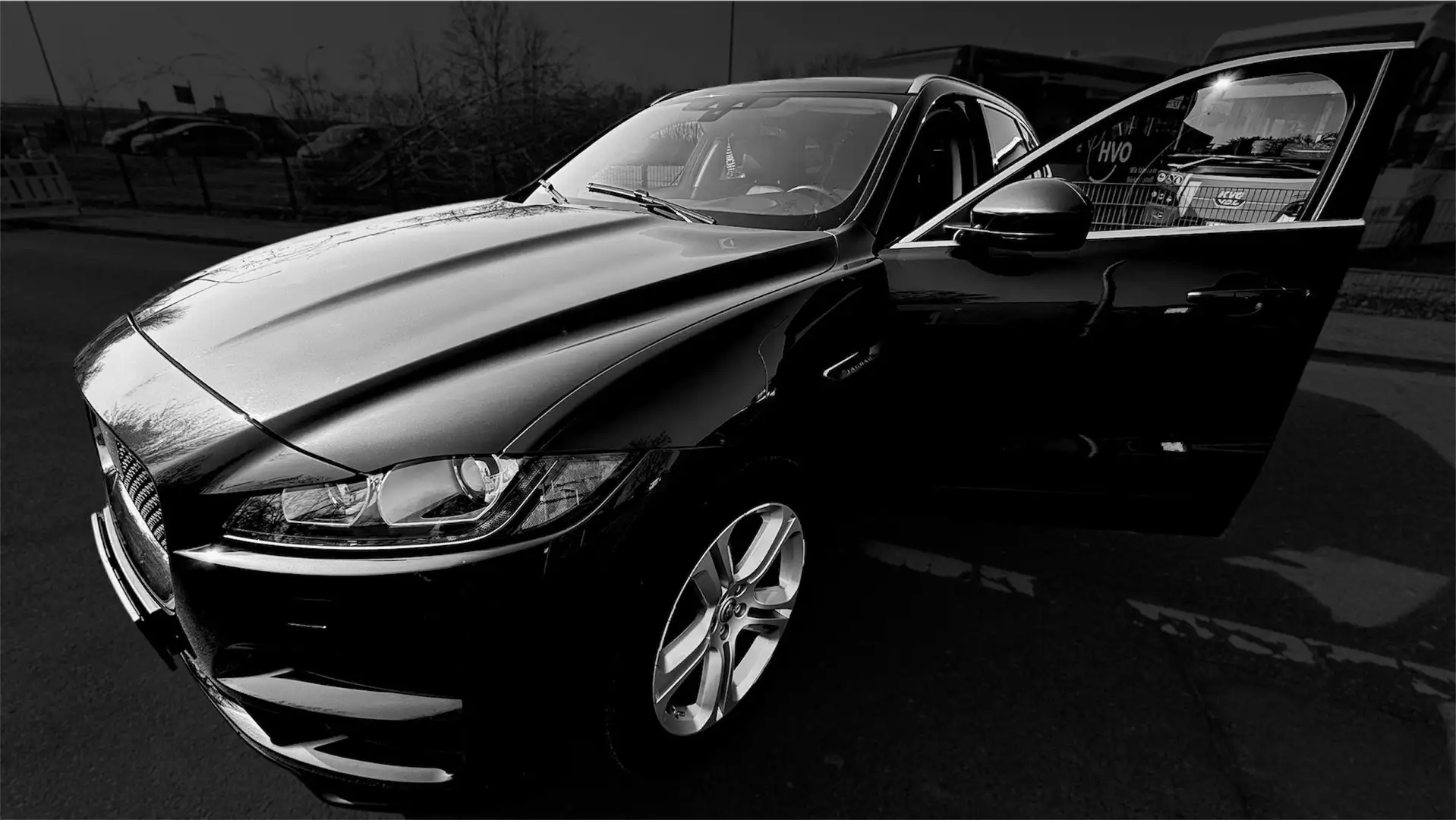 Jaguar F-Pace F-Pace 20d AWD Aut. Prestige Braun - 1