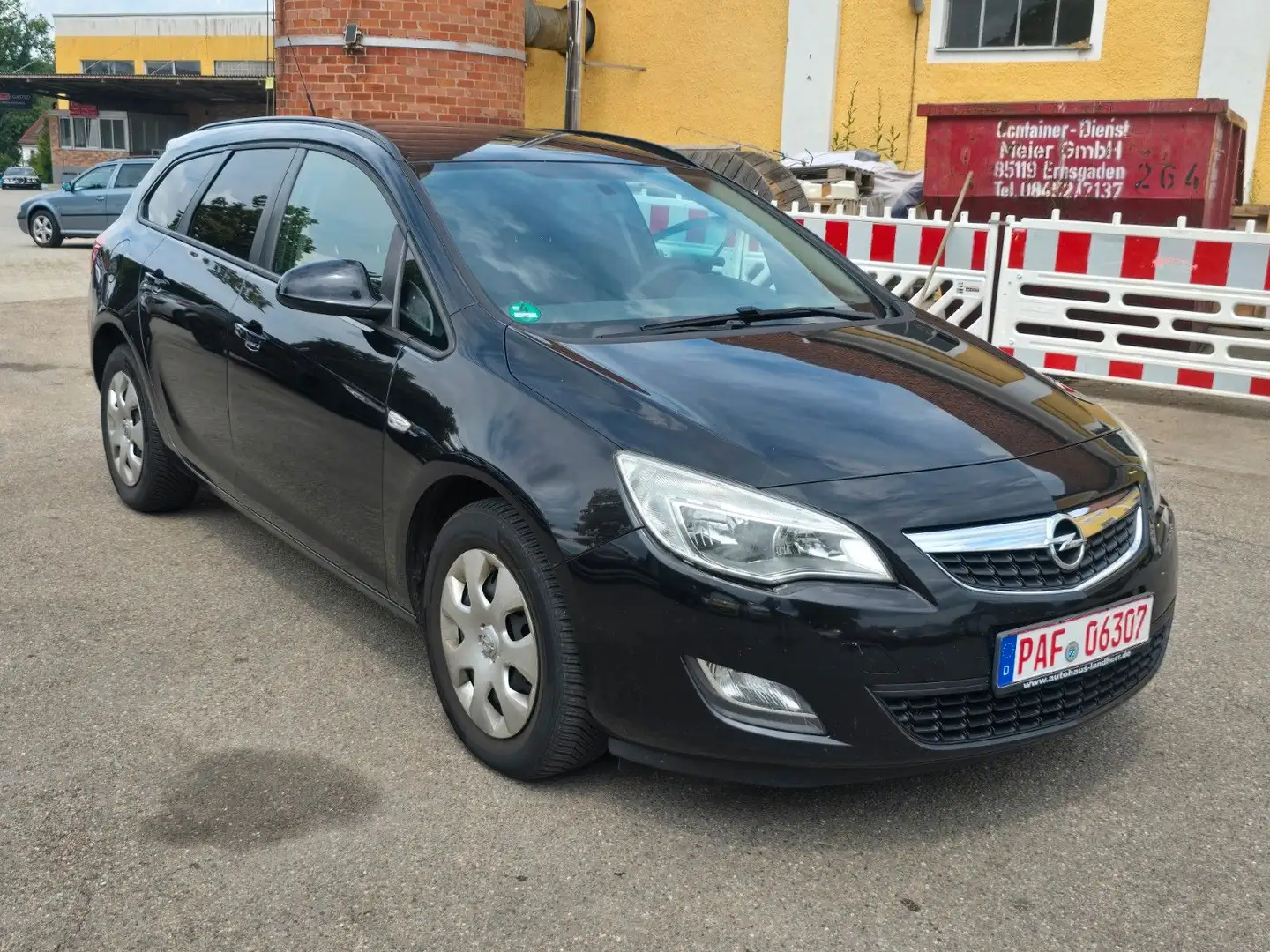 Opel Astra J Sports Tourer Edition Noir - 1