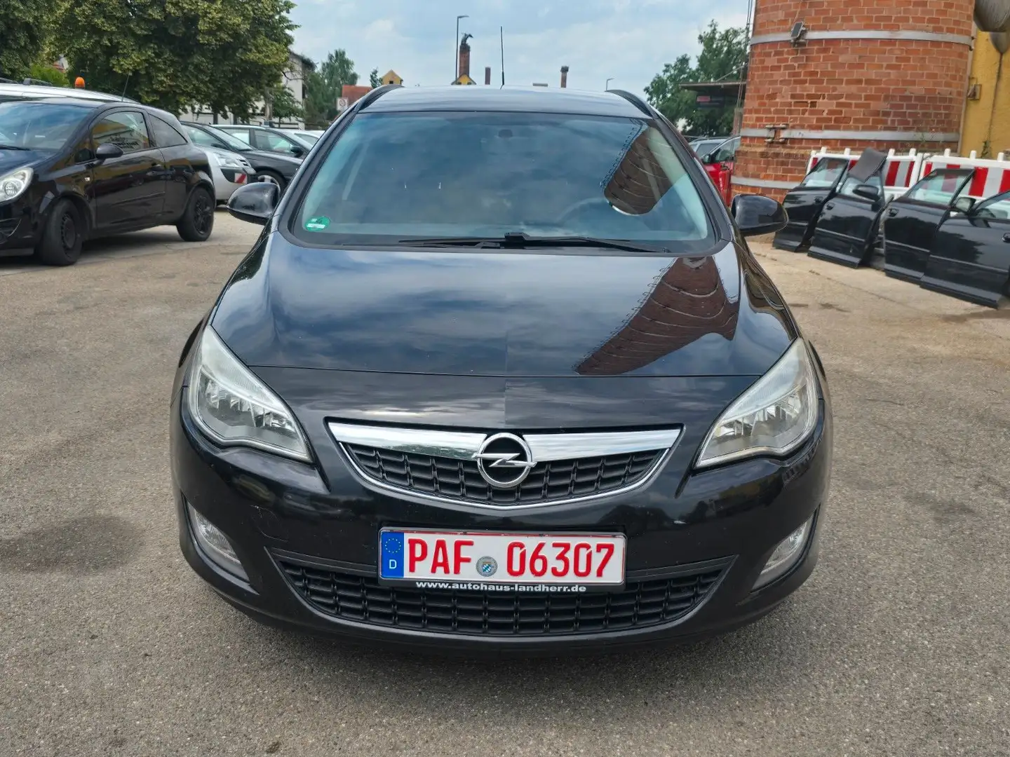 Opel Astra J Sports Tourer Edition Noir - 2