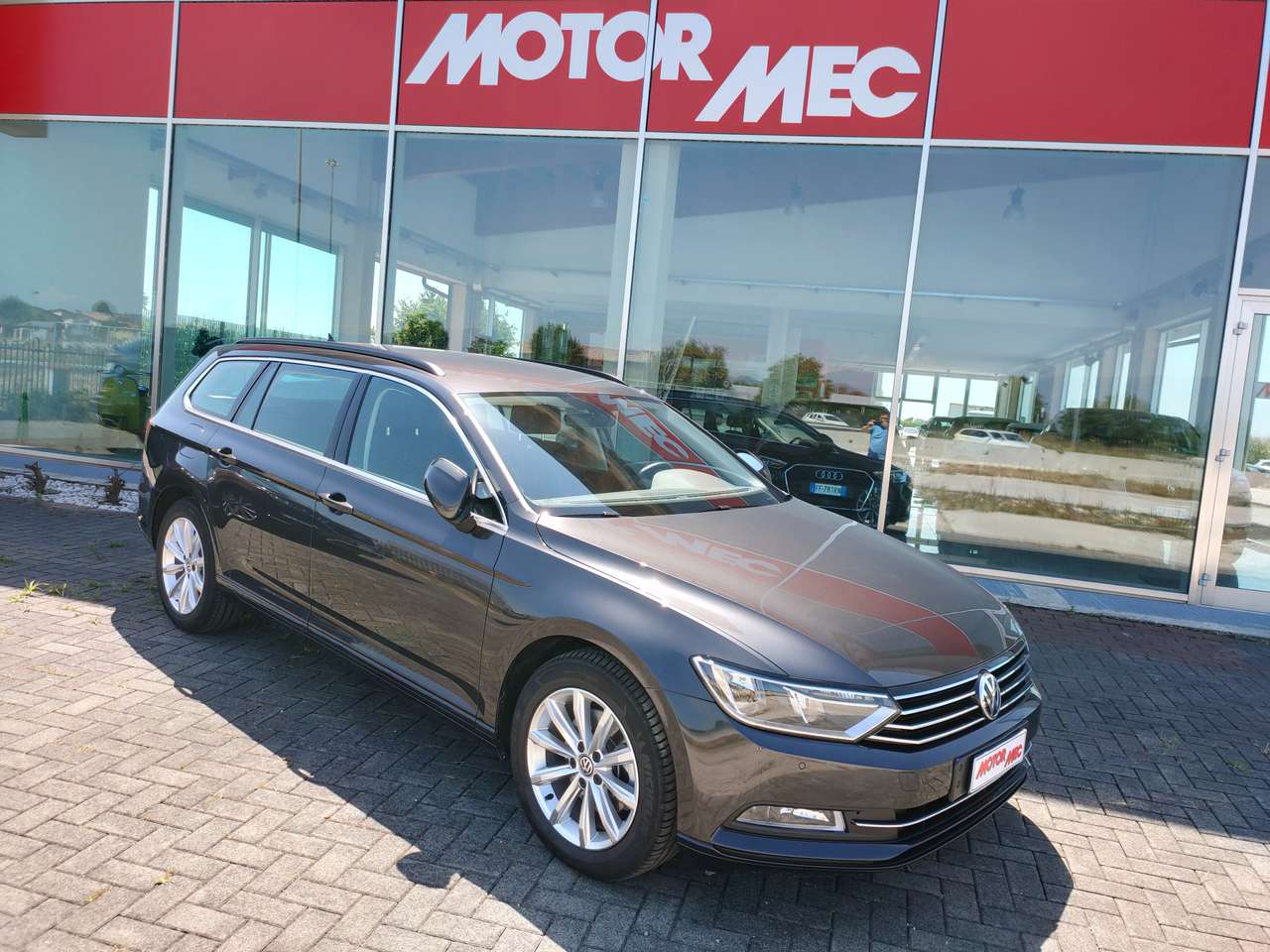 Volkswagen Passat Variant 2.0 tdi 150cv Business DSG 24 mesi Garanzia