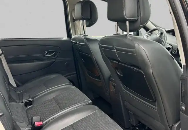 Renault Scenic view 7