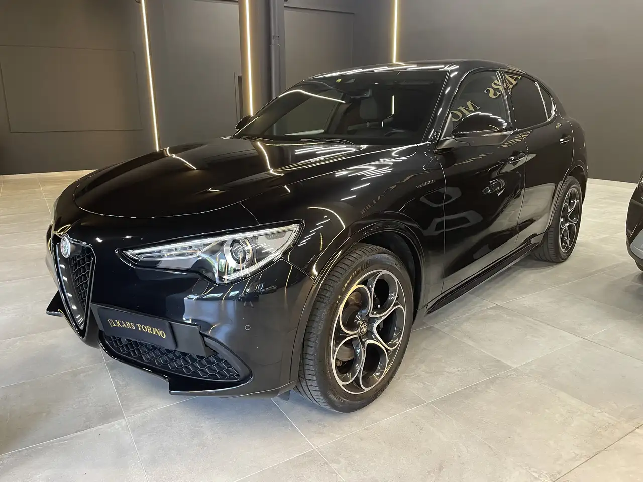 Alfa Romeo Stelvio 2021