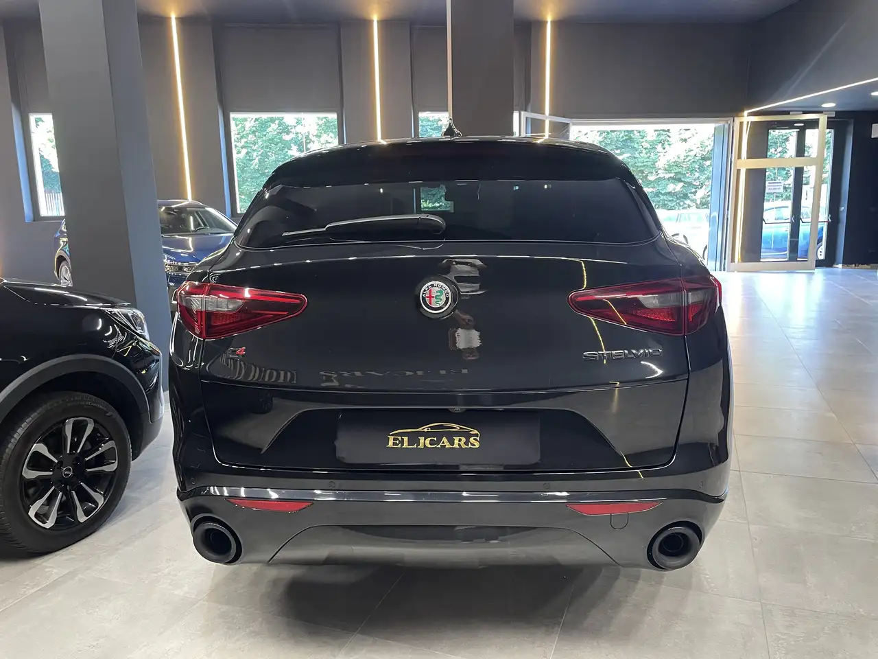 Alfa Romeo Stelvio 2021