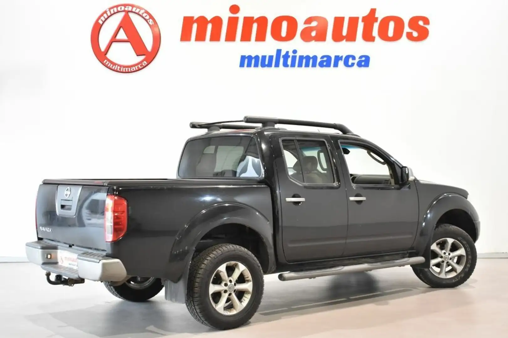 Nissan Navara 2.5 DCI 171 CV DOBLE CABINA 4X4 Noir - 2