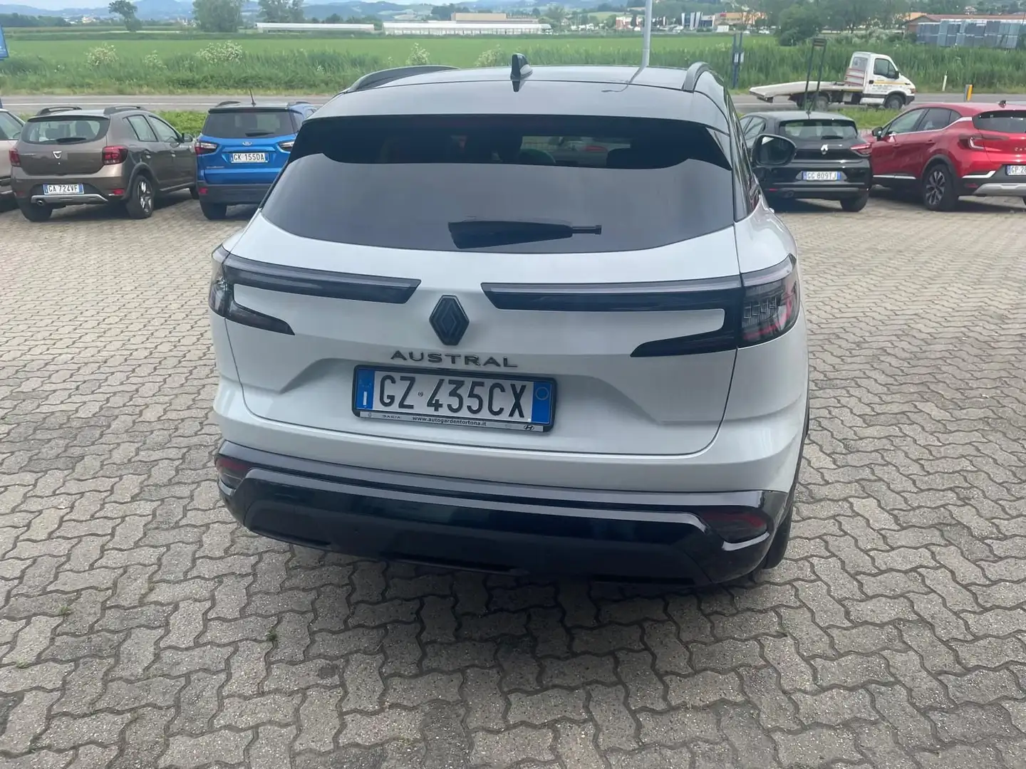 Renault Austral Mild Hybrid 160 Auto Techno Esprit Alpine Bianco - 1