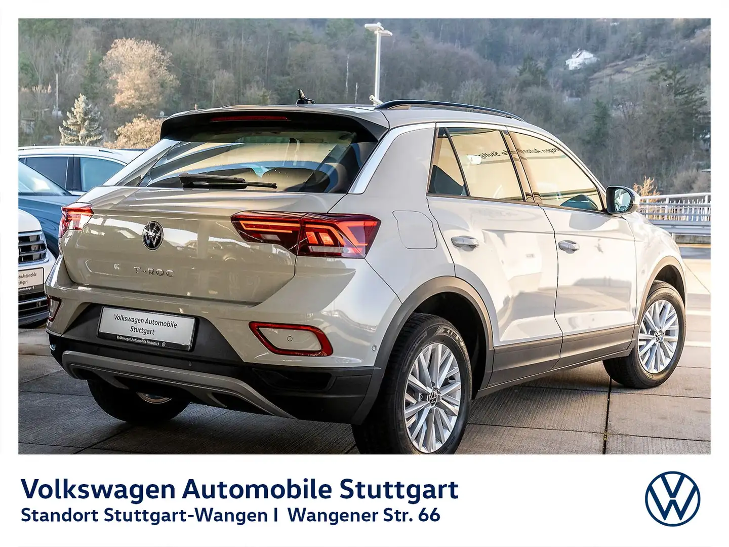 Volkswagen T-Roc Life 1.5 TSI DSG Navi LED PDC Gris - 2