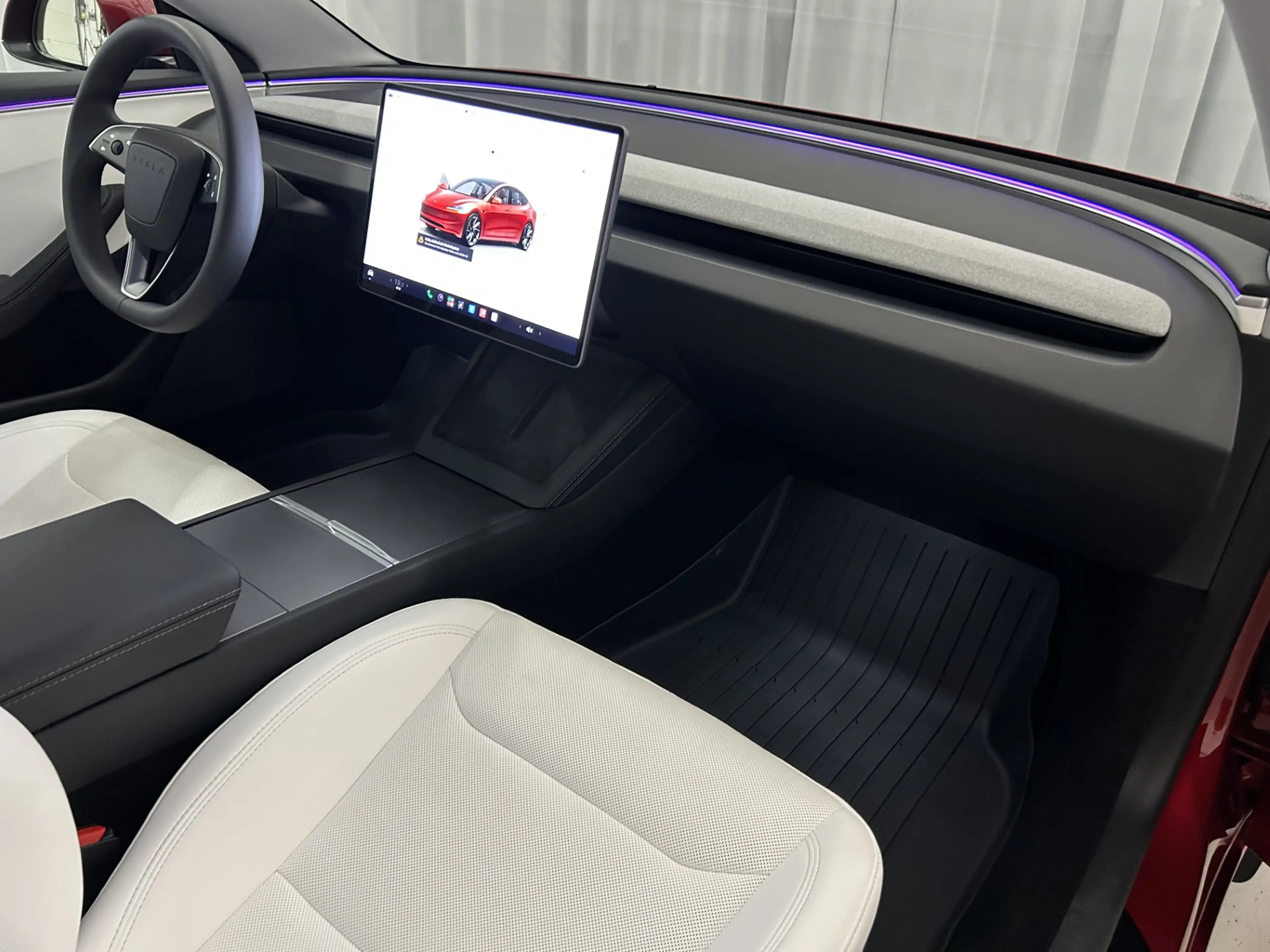 Tesla Model 3 Long Range AWD — photo 8