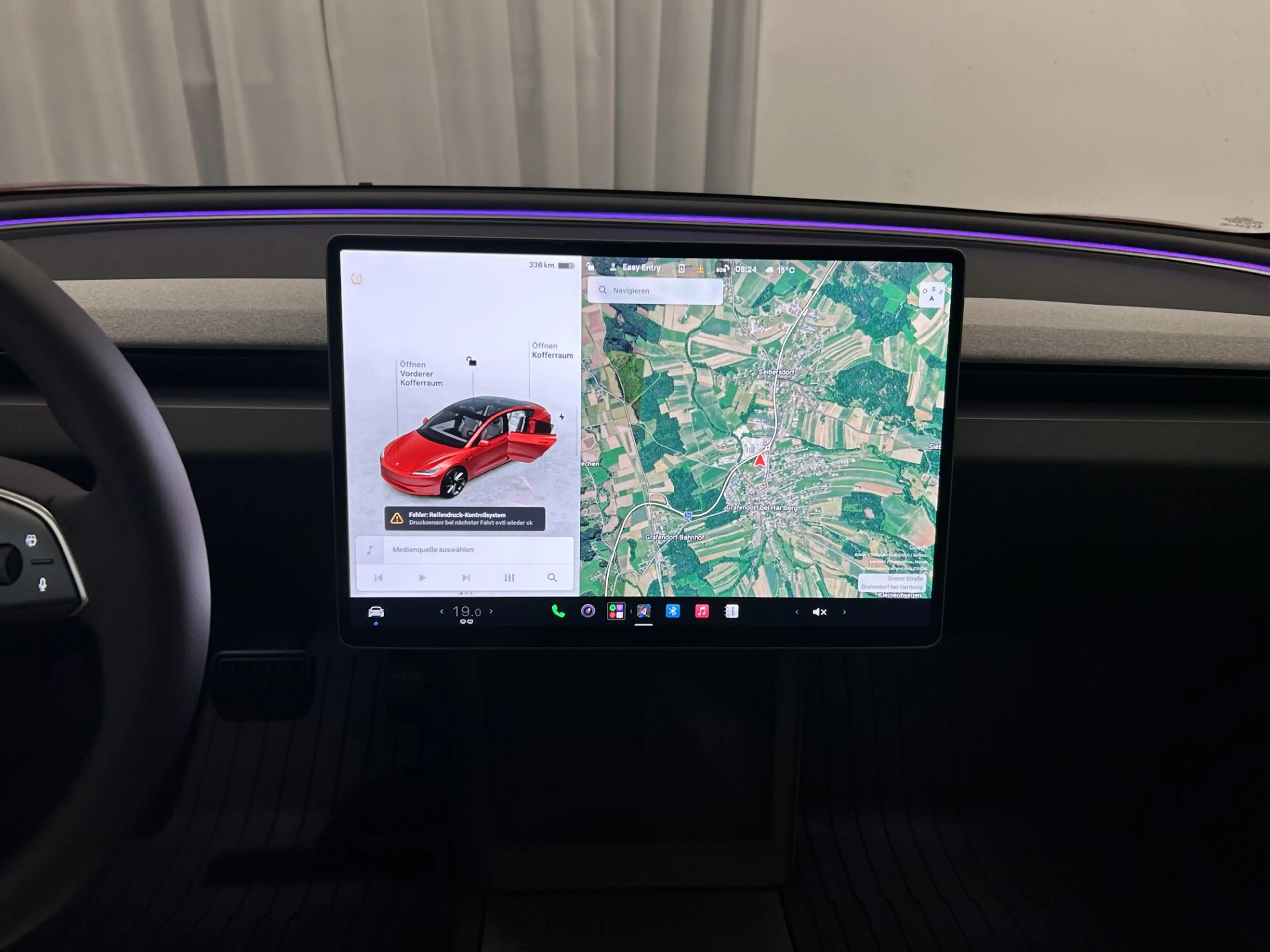 Tesla Model 3 Long Range AWD — photo 11